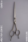 Load image into Gallery viewer, Shoraku Sora Hairdressing Scissors
